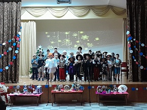 On the New Year's concert "The Snowman and the Christmas tree" On the New Year's concert "The Snowman and the Christmas tree"