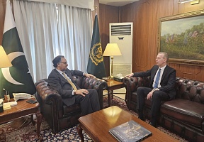 Farewell call on H.E. Foreign Minister of Pakistan Farewell call on H.E. Foreign Minister of Pakistan
